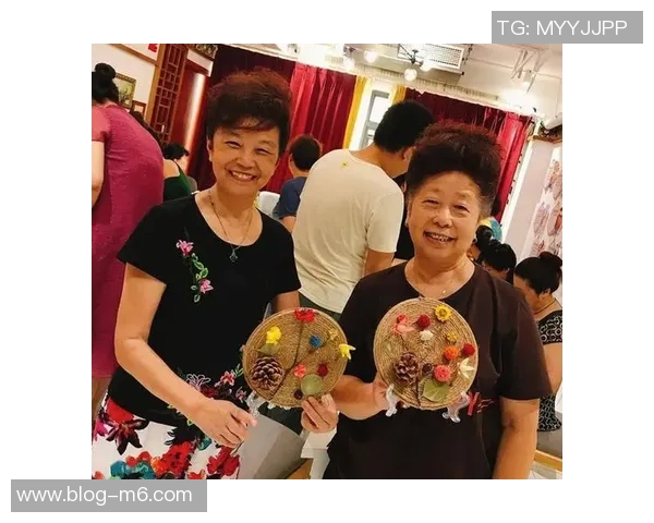 李平康无怨无悔支持球迷潘硕期望社会给予帮助减轻家庭负担 李平康无怨无悔支持球迷潘硕期望社会给予帮助减轻家庭负担