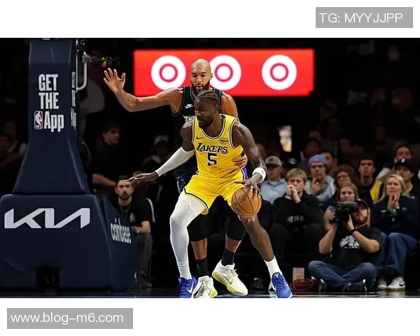 湖人连败期间艾顿表现低迷场均仅得65分和55个篮板命中率不足40 湖人连败期间艾顿表现低迷场均仅得65分和55个篮板命中率不足40