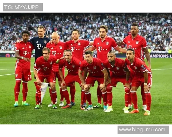 杰克逊头部明显突出拜仁首发图引发球迷热议